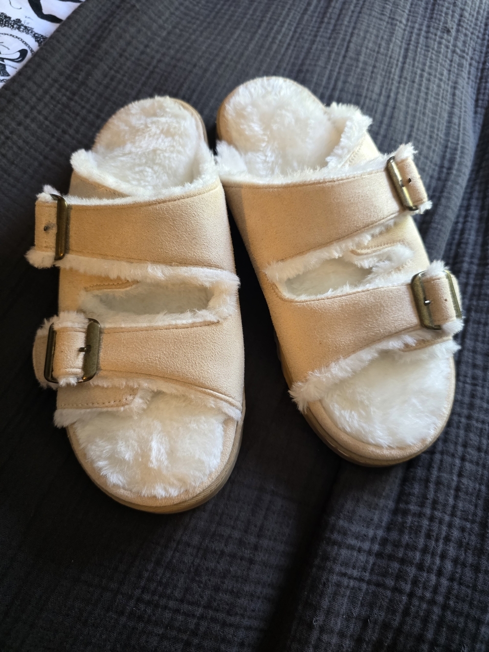 Women’s Faux Suede Fur-Lined Buckle House Slippers – XL 9/10 – New